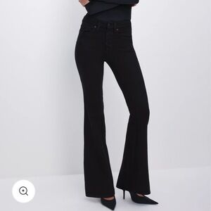 Good American GOOD LEGS FLARE NEVER FADE JEANS